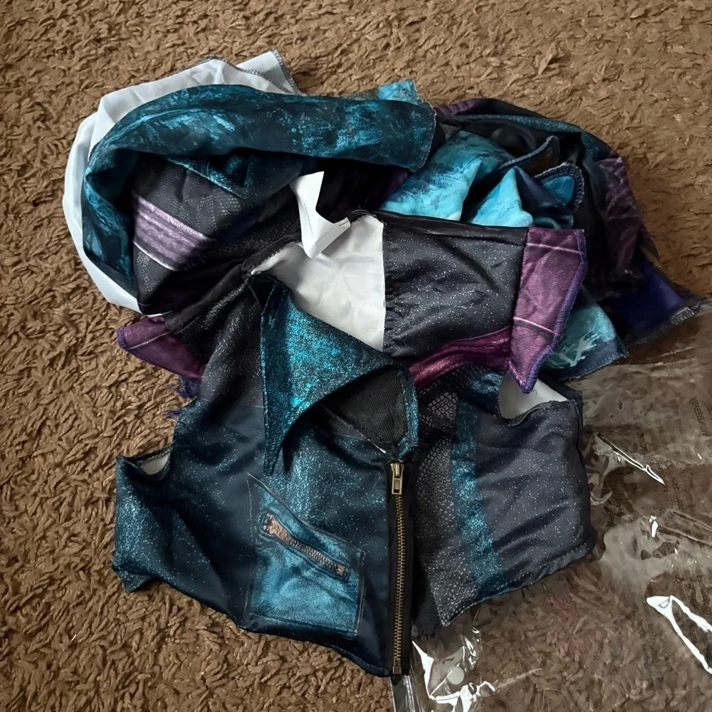 Descendants Mal Costume Medium 7/8 Halloween Blue Purple Disney